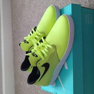 Men's Size 12 Nike SB Lunar One Shot Volt